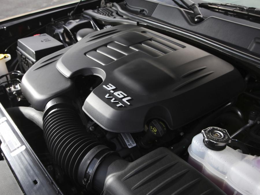  Dodge Challenger Rallye Redline 2012 года  (фото 23 из 25)
